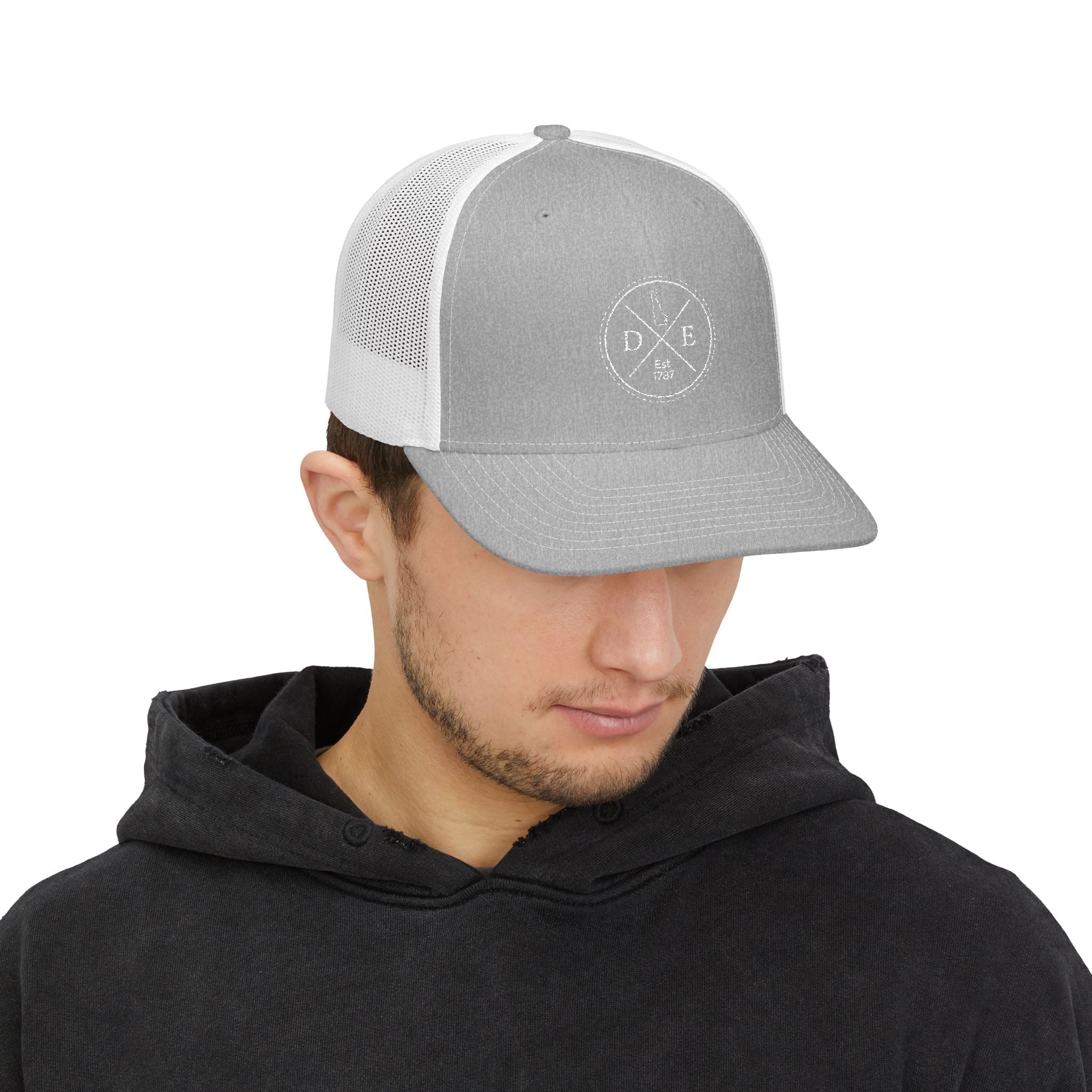 Stylish Snapback Trucker Cap with Embroidery, Casual Summer Hat, Outdoor Cap, Gift for Dad, Fashionable Sports Accessory
